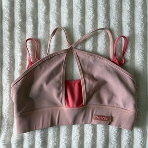 Bo+Tee Pink Dual-Tone Cutout Sports Bra